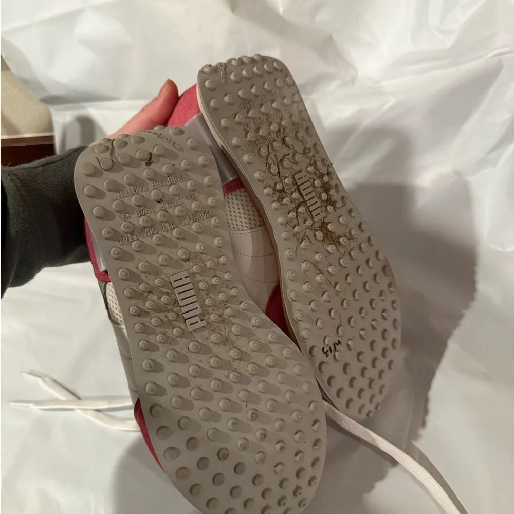 Women’s Puma FUTURE RIDER PLAY ON Size 8